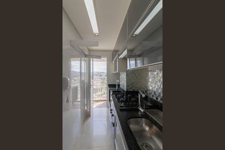 Apartamento à venda com 52m², 2 quartos e 1 vagaCozinha