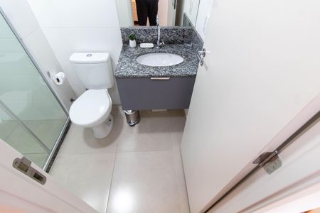Apartamento à venda com 47m², 2 quartos e 1 vaga Apartamento à venda com 47m², 2 quartos e 1 vagaBANHEIRO SOCIAL