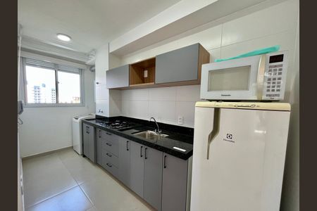 Apartamento à venda com 47m², 1 quarto e 1 vaga Apartamento à venda com 47m², 1 quarto e 1 vagaCozinha e Área de Serviço