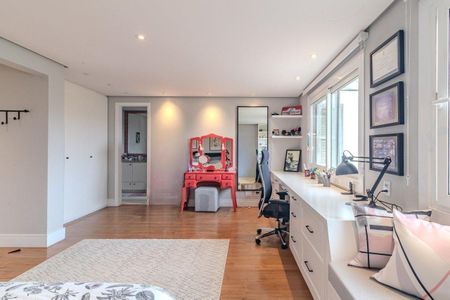 Casa de condomínio para alugar com 324m², 3 quartos e 3 vagasQuarto 2