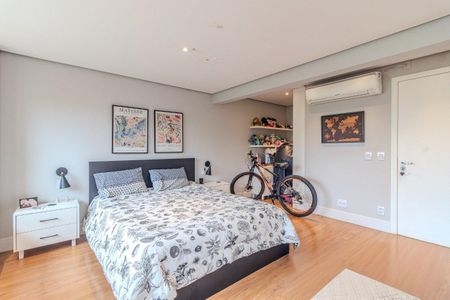 Casa de condomínio para alugar com 324m², 3 quartos e 3 vagasQuarto 2