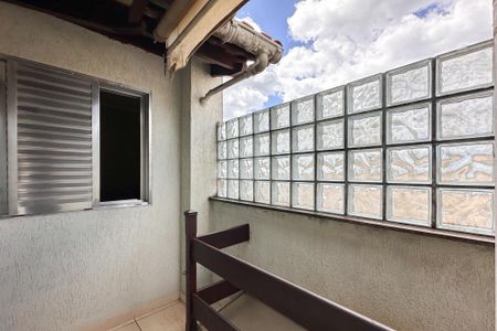 Casa de condomínio à venda com 90m², 3 quartos e 2 vagasSacada do Quarto 3