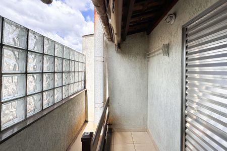 Casa de condomínio à venda com 90m², 3 quartos e 2 vagasVista do Quarto 2