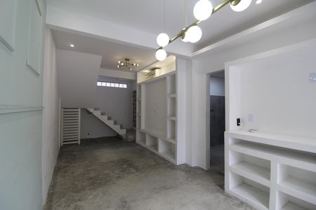 Sala de casa para alugar com 3 quartos, 120m² em Taquara, Rio de Janeiro