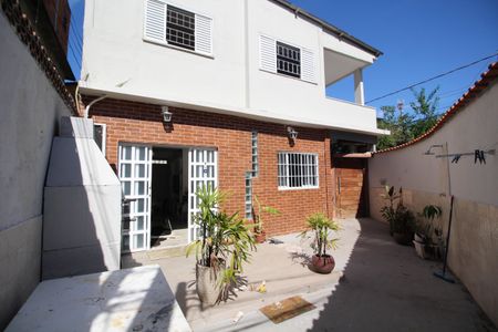 Casa para alugar com 100m², 3 quartos e 2 vagasÁrea Externa