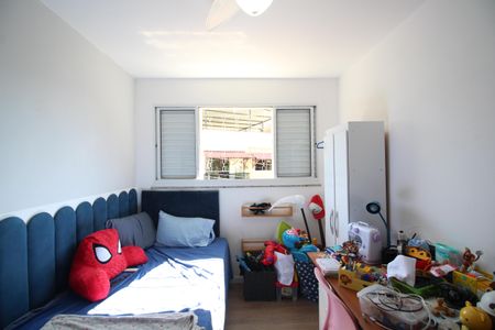 Casa para alugar com 100m², 3 quartos e 2 vagasQuarto 2