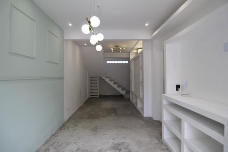 Sala de casa para alugar com 3 quartos, 120m² em Taquara, Rio de Janeiro