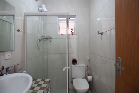 Casa para alugar com 100m², 3 quartos e 2 vagasBanheiro Social 2