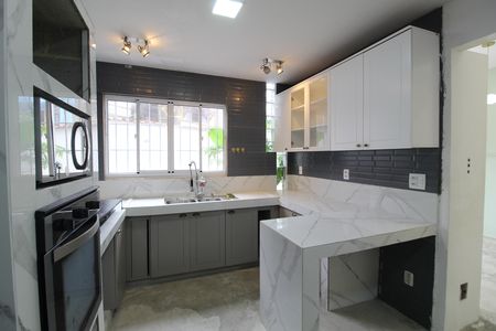 Cozinha de casa para alugar com 3 quartos, 120m² em Taquara, Rio de Janeiro