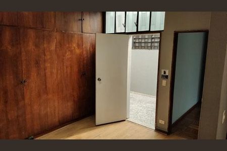 Casa à venda com 11 quartos, 369m² em Vila Mariana, São Paulo