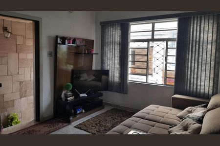 Casa à venda com 2 quartos, 180m² em Vila Anastácio, São Paulo