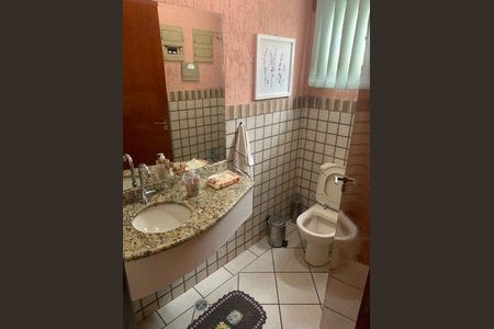 Casa à venda com 4 quartos, 400m² em Itaberaba, São Paulo