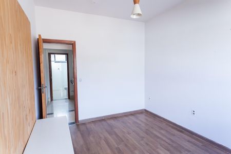 Casa de condomínio à venda com 490m², 4 quartos e 6 vagasQuarto 1