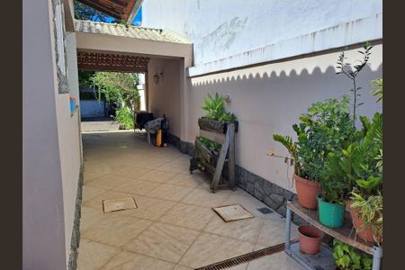 Casa à venda com 428m², 4 quartos e 4 vagas