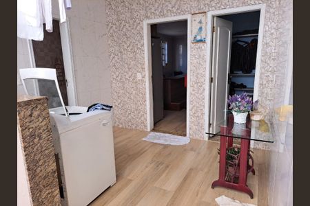 Casa à venda com 428m², 4 quartos e 4 vagas