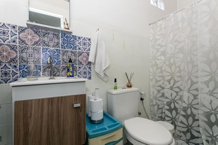 Casa à venda com 300m², 3 quartos e 1 vagaBanheiro 2
