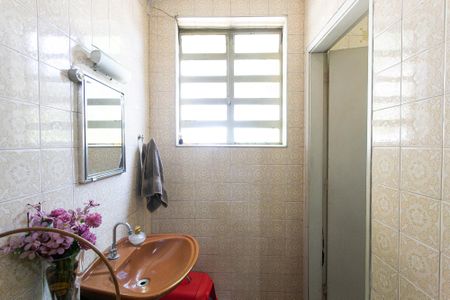 Casa à venda com 300m², 3 quartos e 1 vagaBanheiro 3