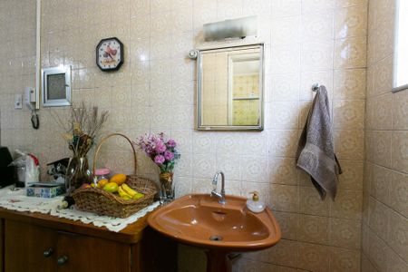 Casa à venda com 300m², 3 quartos e 1 vagaBanheiro 3