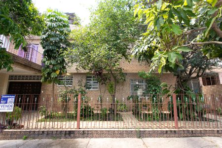 Casa à venda com 300m², 3 quartos e 1 vagaFachada