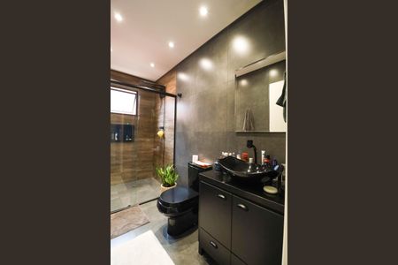 Casa à venda com 215m², 3 quartos e 4 vagas