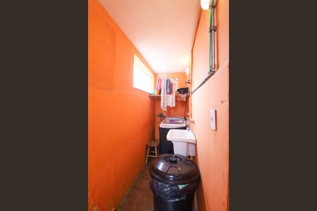 Casa à venda com 215m², 3 quartos e 4 vagas