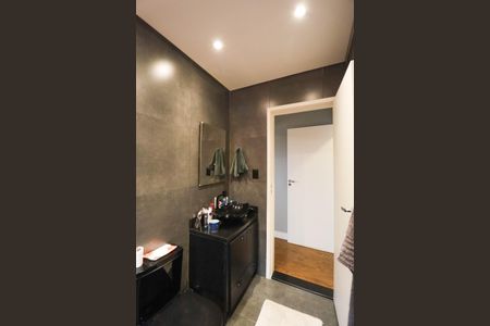 Casa à venda com 215m², 3 quartos e 4 vagas