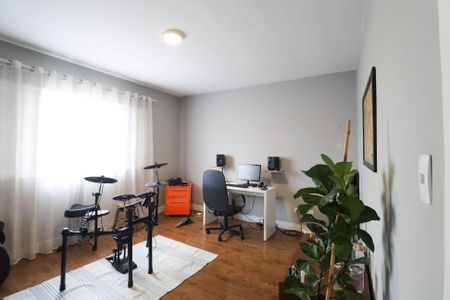 Casa à venda com 215m², 3 quartos e 4 vagas