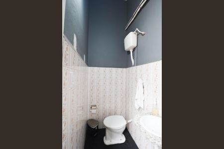 Casa à venda com 215m², 3 quartos e 4 vagas