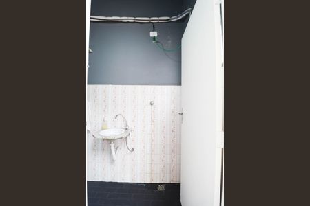 Casa à venda com 215m², 3 quartos e 4 vagas