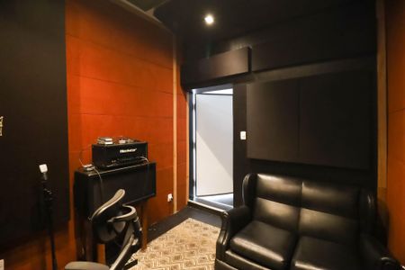 Casa à venda com 215m², 3 quartos e 4 vagas