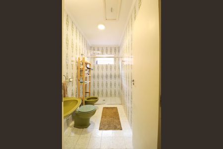 Casa à venda com 215m², 3 quartos e 4 vagas