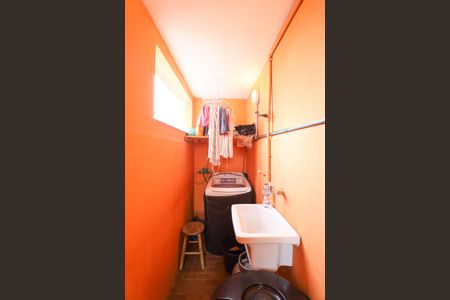 Casa à venda com 215m², 3 quartos e 4 vagas