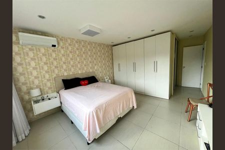 Casa à venda com 5 quartos, 360m² em Vargem Grande, Rio de Janeiro