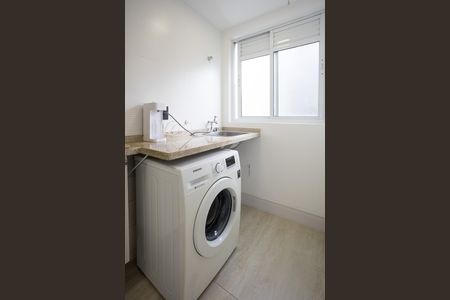 Studio para alugar com 48m², 1 quarto e 1 vaga Studio para alugar com 48m², 1 quarto e 1 vagaÁrea de Serviço