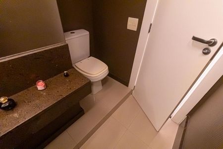 Apartamento à venda com 156m², 3 quartos e 2 vagas Apartamento à venda com 156m², 3 quartos e 2 vagasLavabo