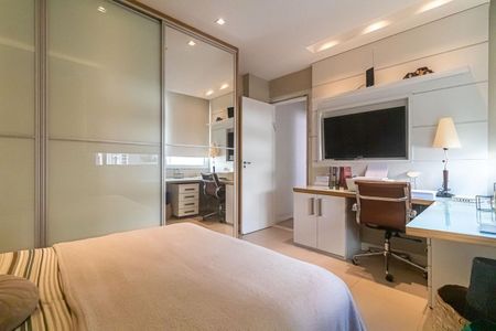 Apartamento à venda com 156m², 3 quartos e 2 vagas Apartamento à venda com 156m², 3 quartos e 2 vagasQuarto 03