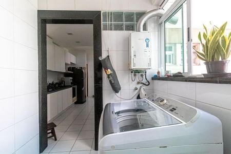 Apartamento à venda com 156m², 3 quartos e 2 vagas Apartamento à venda com 156m², 3 quartos e 2 vagas Cozinha