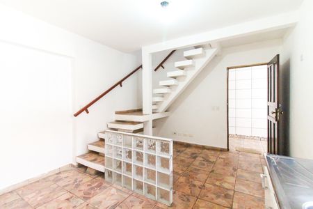 Sala/Cozinha de casa para alugar com 2 quartos, 90m² em Jardim Bonifacio, São Paulo