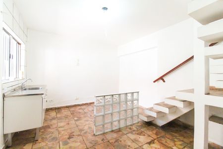 Sala/Cozinha de casa para alugar com 2 quartos, 90m² em Jardim Bonifacio, São Paulo
