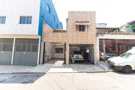 Casa para alugar com 90m², 2 quartos e sem vagaFachada