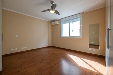 Apartamento à venda com 200m², 4 quartos e 2 vagasSuíte