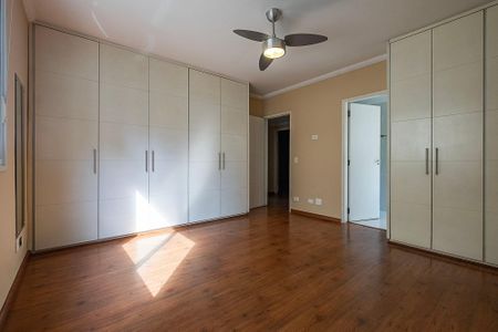 Apartamento à venda com 200m², 4 quartos e 2 vagasSuíte