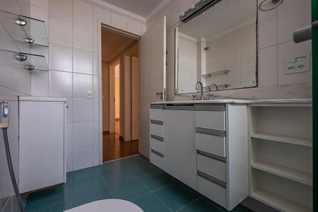 Apartamento à venda com 200m², 4 quartos e 2 vagasBanheiro Social