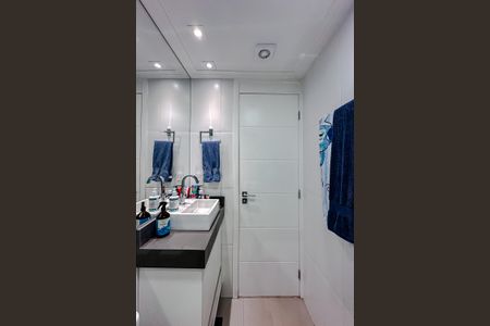 Apartamento à venda com 47m², 2 quartos e 1 vaga Apartamento à venda com 47m², 2 quartos e 1 vagaBanheiro
