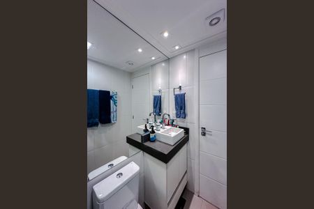 Apartamento à venda com 47m², 2 quartos e 1 vaga Apartamento à venda com 47m², 2 quartos e 1 vagaBanheiro