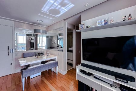 Sala de apartamento à venda com 2 quartos, 47m² em Jardim Sabara, São Paulo