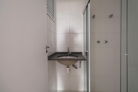 Apartamento à venda com 54m², 2 quartos e 1 vaga Apartamento à venda com 54m², 2 quartos e 1 vagaBanheiro da Suíte