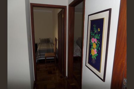 Casa à venda com 277m², 3 quartos e 4 vagasFoto 01