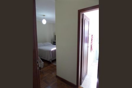 Casa à venda com 277m², 3 quartos e 4 vagasFoto 01