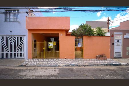 Casa para alugar com 62m², 2 quartos e 1 vagaFachada